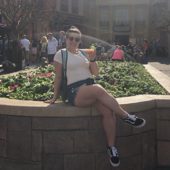 Meet your Posher, Robyn - Picture 1 of 1